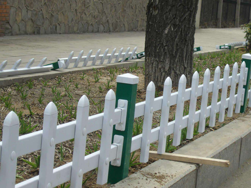 PVC護(hù)欄 PVC護(hù)欄