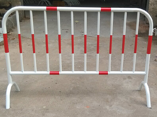 鐵馬護(hù)欄 鐵馬護(hù)欄